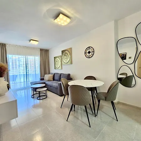 Premium Beachfront Apolo Xiv Apartment