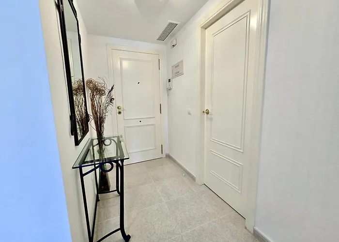 Premium Beachfront Apolo Xiv アパート