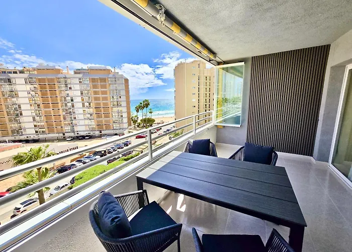 Premium Beachfront Apolo Xiv カルプ