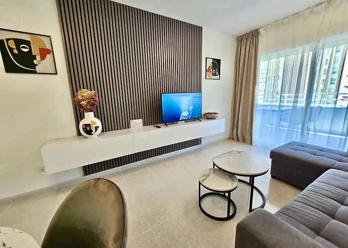 Premium Beachfront Apolo Xiv * カルプ