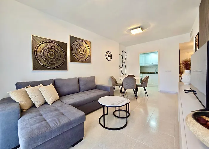 アパート Premium Beachfront Apolo Xiv カルプ